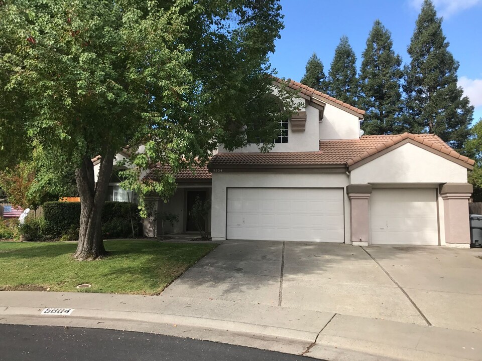 5804 Fleet Ct in Rocklin, CA - Building Photo