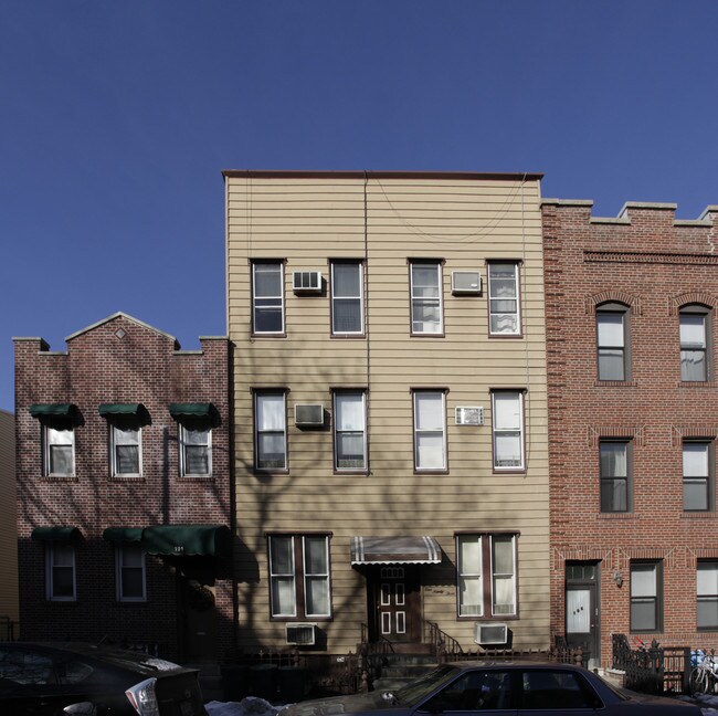 193 Java St in Brooklyn, NY - Building Photo - Building Photo