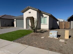 8418 W Atlantis Wy in Tolleson, AZ - Building Photo - Building Photo