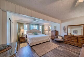 3900 W 17th St in Panama City, FL - Building Photo - Building Photo