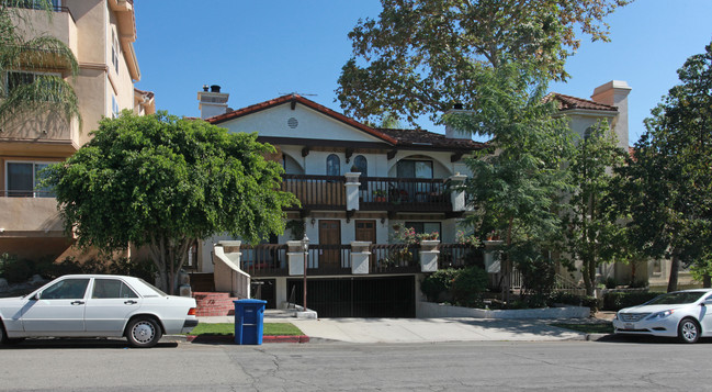 628 E Palm Ave in Burbank, CA - Building Photo - Building Photo