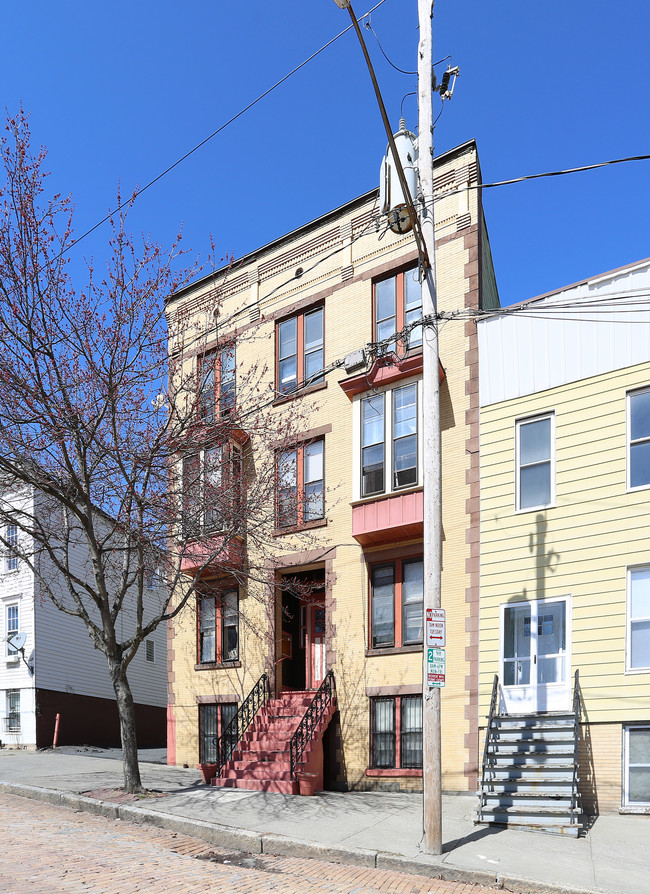 233 Park Ave in Albany, NY - Building Photo - Building Photo