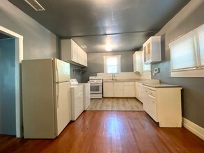 405 E 30th St in Austin, TX - Building Photo - Building Photo