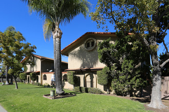 Chase Gardens in El Cajon, CA - Building Photo - Building Photo