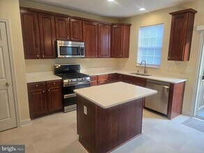 116 Douglas Dr in Stafford, VA - Building Photo - Building Photo