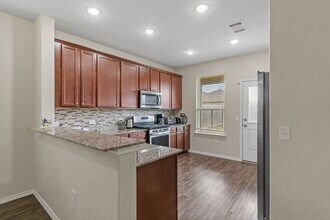 14714 Sierra Garden Dr in Houston, TX - Building Photo - Building Photo