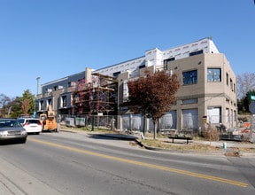 12 South Center in Nashville, TN - Foto de edificio - Building Photo