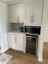 8465 Sunrise Lakes Blvd in Sunrise, FL - Building Photo - Building Photo