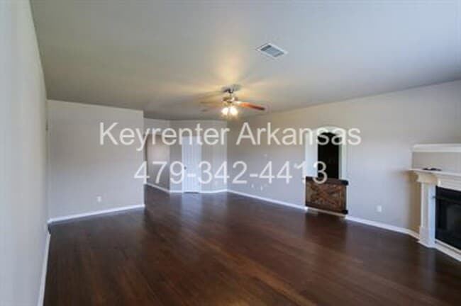 720 Harvest St in Centerton, AR - Building Photo - Building Photo