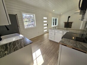 124 Tilley Rd in Vilas, NC - Building Photo - Building Photo