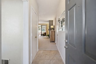 2677 Oak Rd, Unit 108 in Walnut Creek, CA - Building Photo - Building Photo