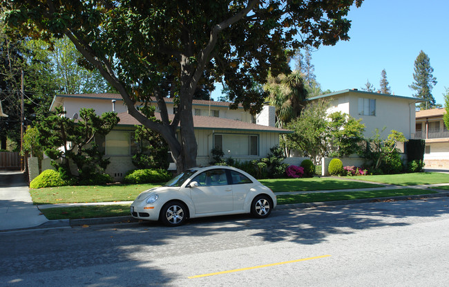 848 Blair Avenue in Sunnyvale, CA - Foto de edificio - Building Photo