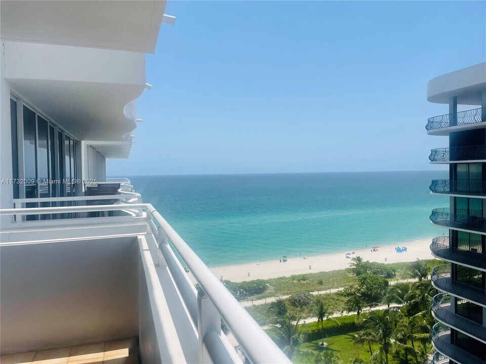 8911 Collins Ave, Unit 1103 in Surfside, FL - Foto de edificio