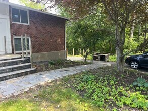16 Foster Rd in Lexington, MA - Building Photo - Building Photo
