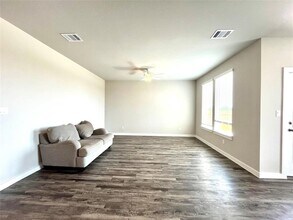 20103 Park Strip St in Lago Vista, TX - Building Photo - Building Photo