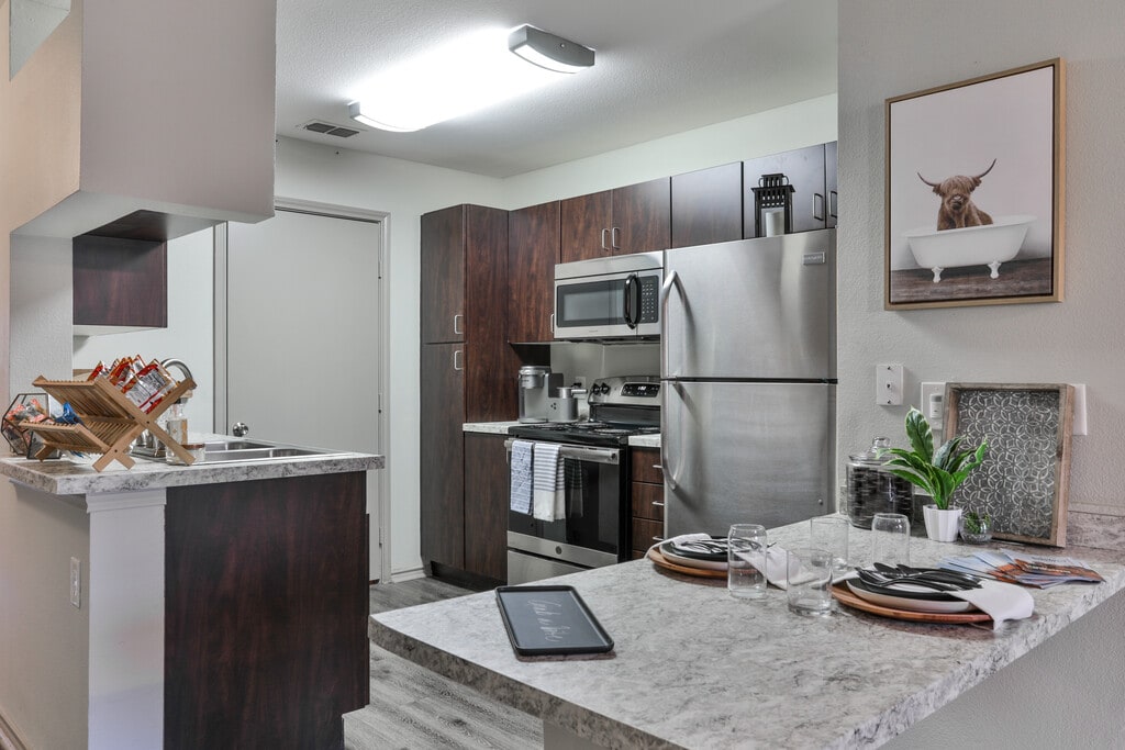 Samford Square Apartments in Auburn, AL