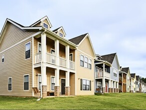 Cottage Row Stillwater in Stillwater, OK - Foto de edificio - Building Photo