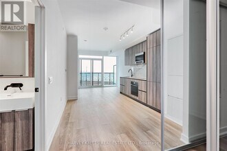 117-3117 Broadway Ave in Toronto, ON - Building Photo - Building Photo