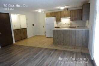 70 Oak Hill Dr in Belleville, IL - Building Photo - Building Photo