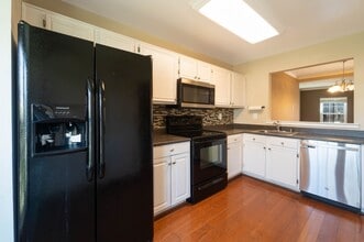 13922 Gunners Pl in Centreville, VA - Building Photo - Building Photo