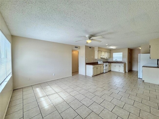 2540 Elm Ave in Lake Wales, FL - Building Photo - Building Photo
