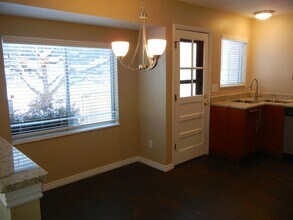 1869 S Lee St in Lakewood, CO - Foto de edificio - Building Photo