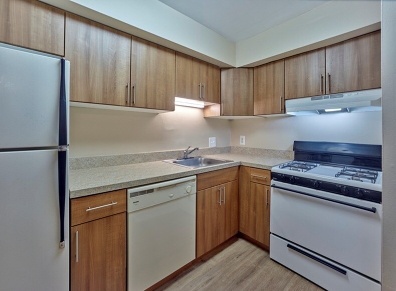 Sea Aire Apartments in Somers Point, NJ