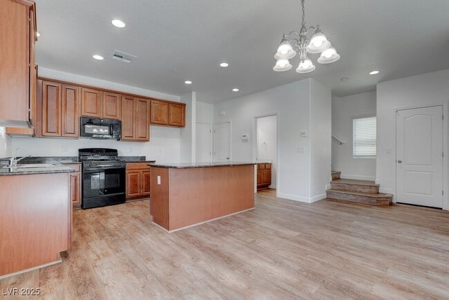 7733 Lively Loom Ct in Las Vegas, NV - Building Photo - Building Photo