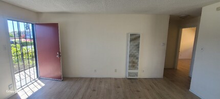 1920 E 25th St in Oakland, CA - Building Photo - Building Photo