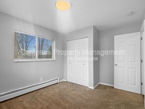 2422 36th St SW in Wyoming, MI - Building Photo - Building Photo