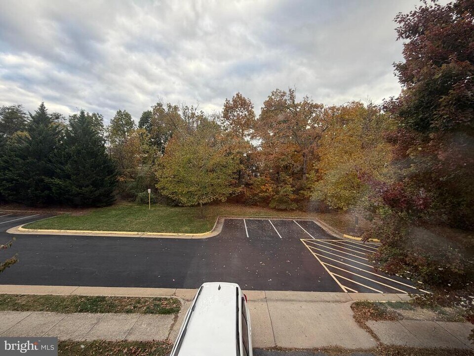 412 Kintyre Ln in Stephens City, VA - Building Photo