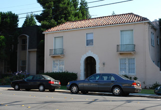 The Gardens in San Mateo, CA - Building Photo - Building Photo