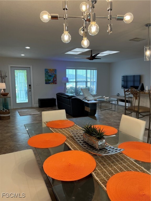 852 NE 7th Pl in Cape Coral, FL - Building Photo - Building Photo