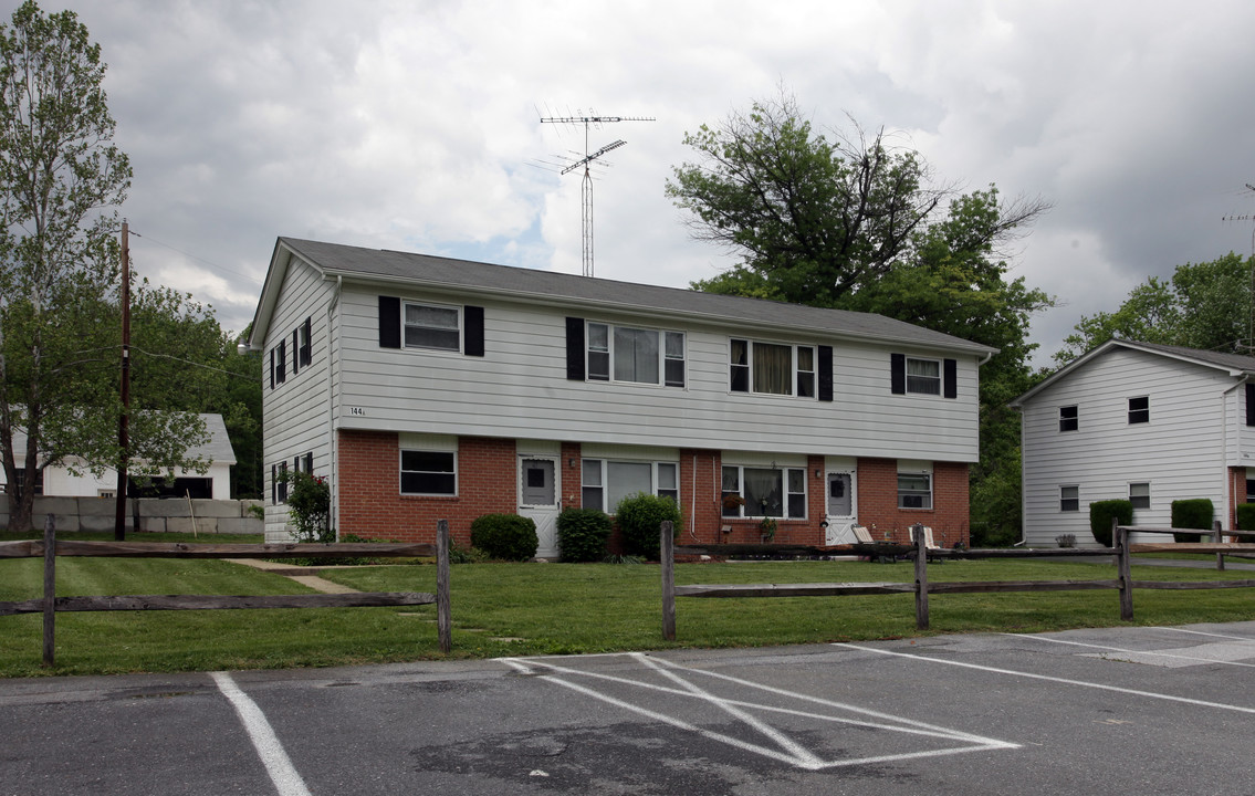 144 Water St in Thurmont, MD - Building Photo