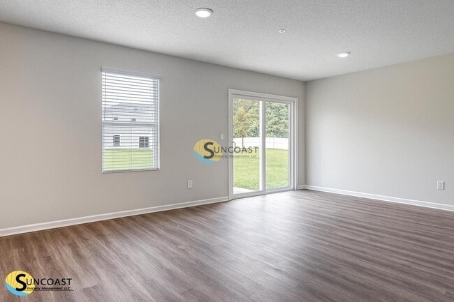 6461 Sweetbay Ln in Jacksonville, FL - Foto de edificio - Building Photo