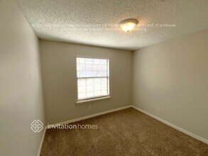 1371 High Plains Dr W in Jacksonville, FL - Building Photo - Building Photo