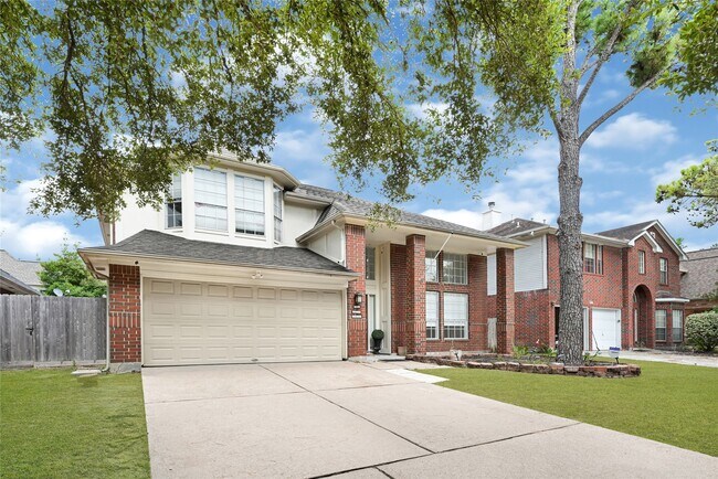 8026 Willancy Ln in Houston, TX - Building Photo - Building Photo