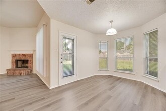 7003 Thunderbird Dr in Arlington, TX - Building Photo - Building Photo
