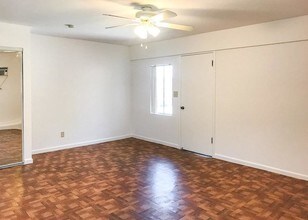 1816 Hillhurst Ave in Los Angeles, CA - Building Photo - Building Photo