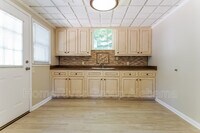 1330 Hillwood Dr photo'