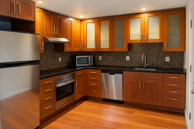 property at 403 Piccadilly Pl