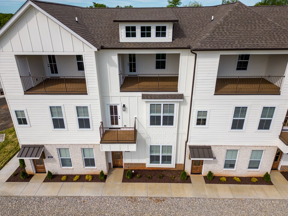 1433 Spring Pointe Ln in Cookeville, TN - Building Photo