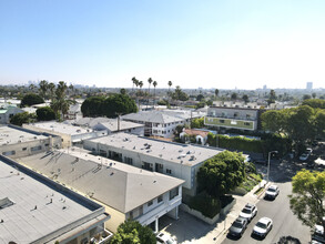 1008 N Stanley Ave in Los Angeles, CA - Building Photo - Building Photo