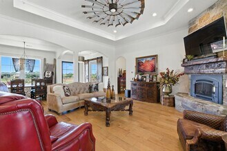 1000 Rambling Oaks in Weatherford, TX - Building Photo - Building Photo