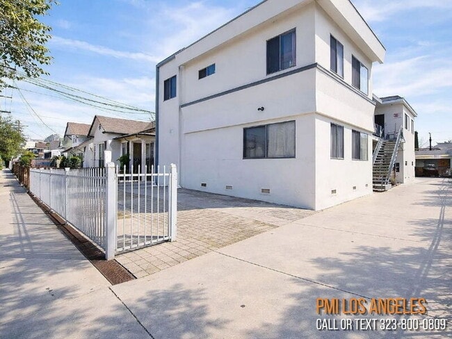 property at 1224 Normandie Ave