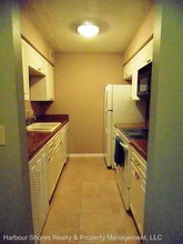 5303 Summerlin Rd-Unit -Unit #1 in Ft. Myers, FL - Foto de edificio - Building Photo