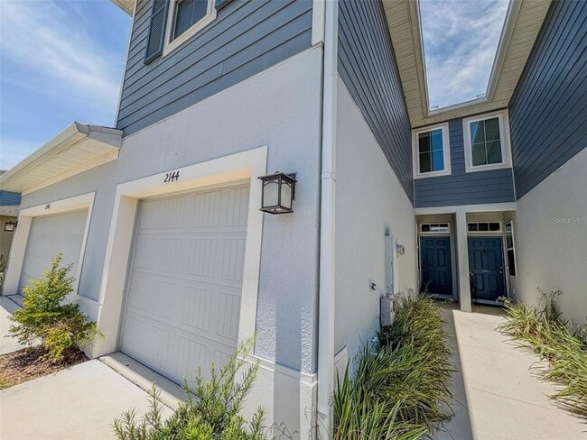 2144 Laceflower Dr in Brandon, FL - Building Photo - Building Photo