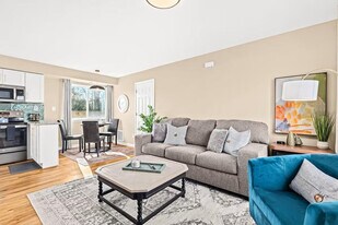 18377 Sharon Ln in Roseville, MI - Building Photo