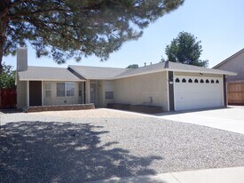 510 Las Colinas St in Tehachapi, CA - Building Photo