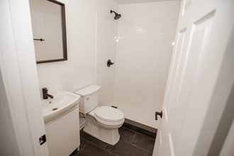 1388 W 83rd St, Unit 113 in Cleveland, OH - Building Photo - Building Photo